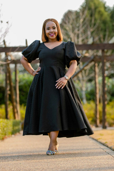 Qhawekazi Circle Dress In Black