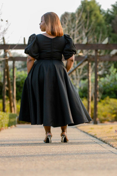 Qhawekazi Circle Dress In Black